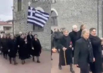 Συγκίνησε η παρέλαση από ηλικιωμένες σε χωριό στη Βόρεια Ελλάδα
